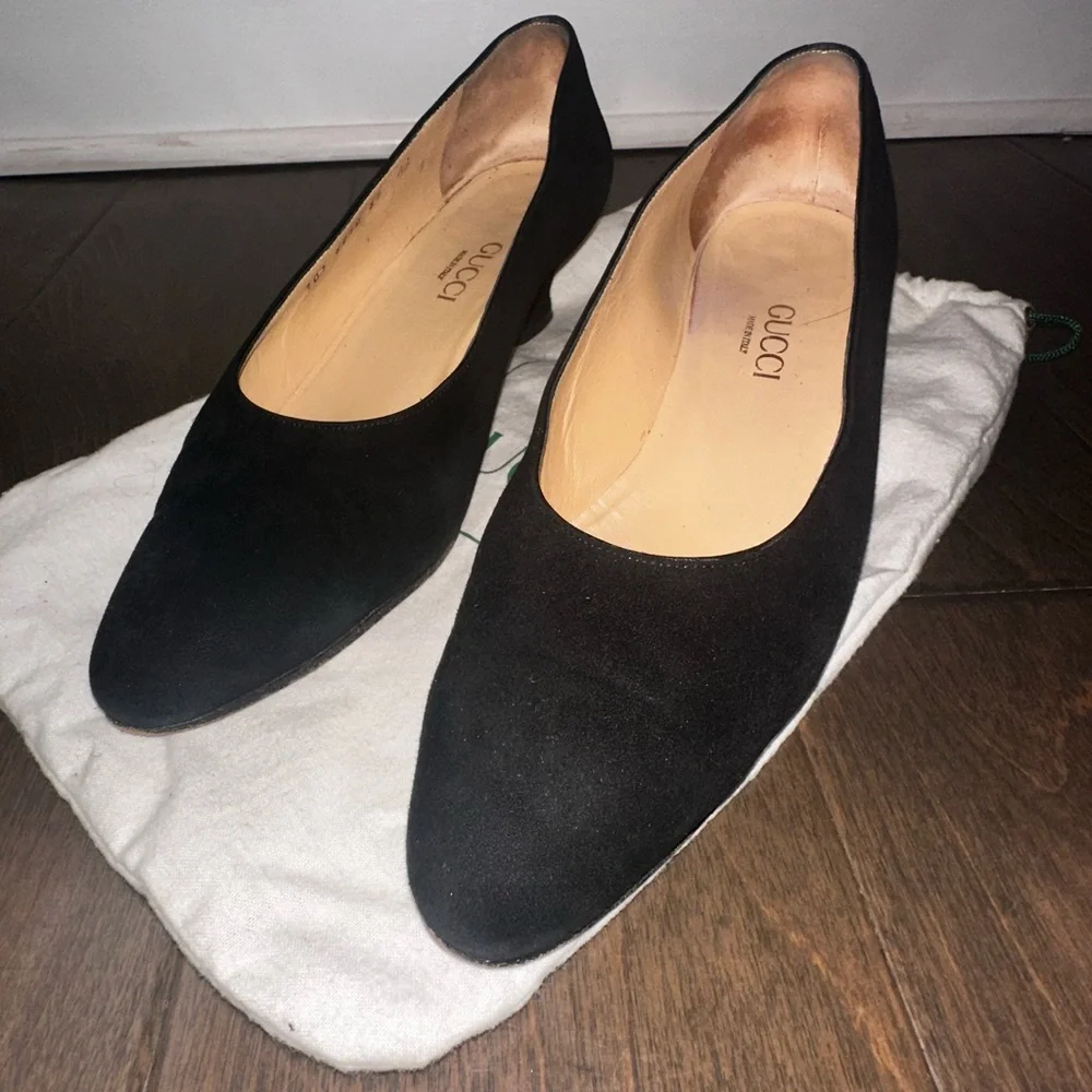 Vintage Gucci Black Suede Low Heel Pumps Made in Italy with Original Box Size 8